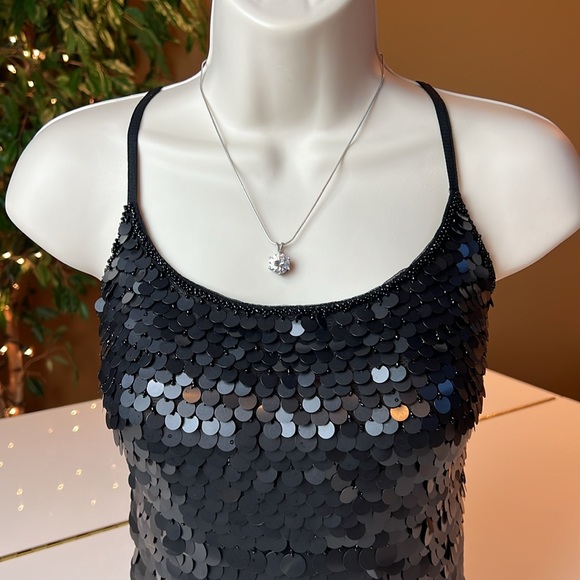 🖤SHE’S BLACK LARGE SEQUIN & BEADS ADJUSTABLE SPAGHETTI STRAP SPARKLY TOP SMALL - Picture 4 of 16